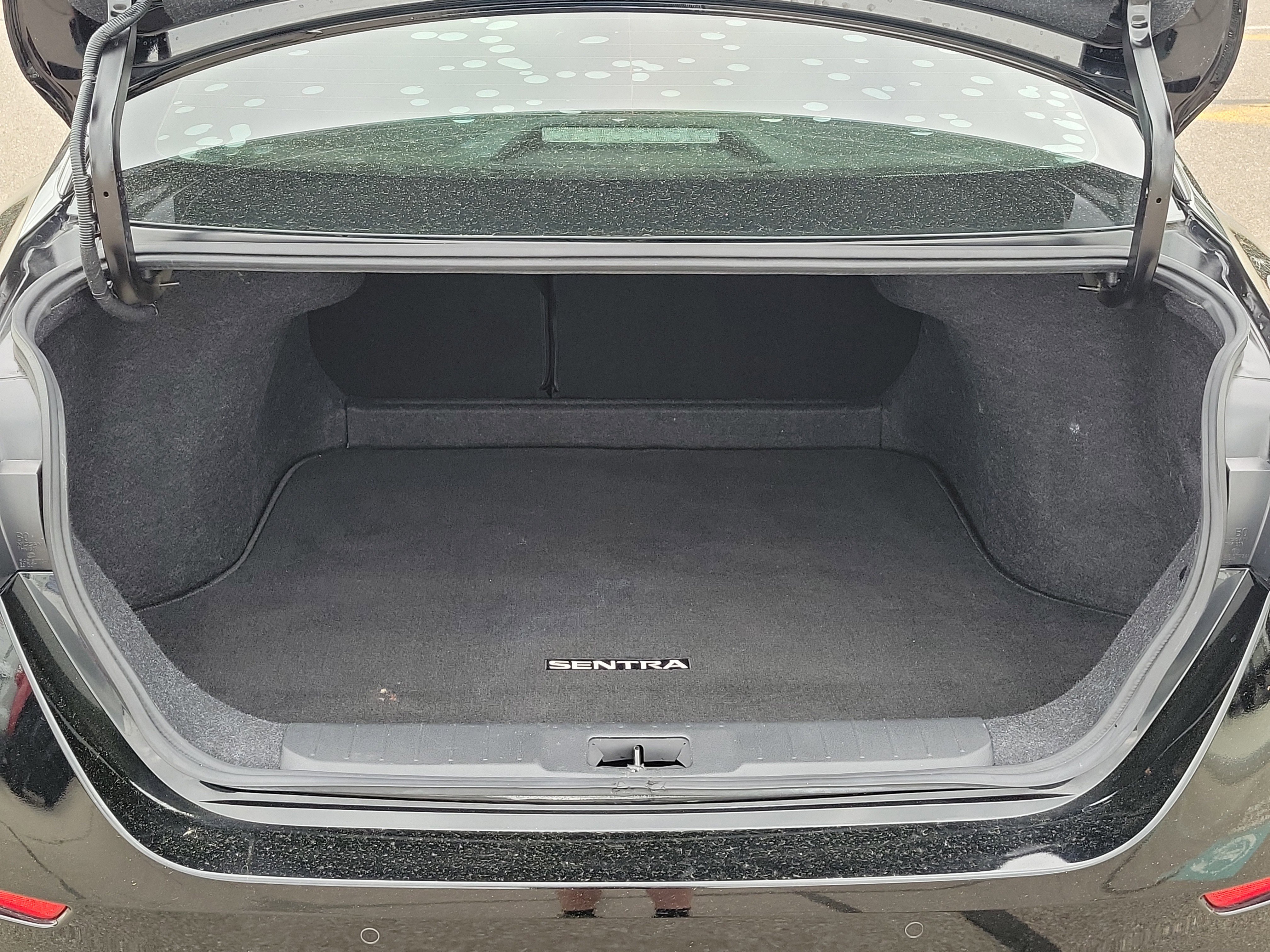 Used 2020 Nissan Sentra SR image 8