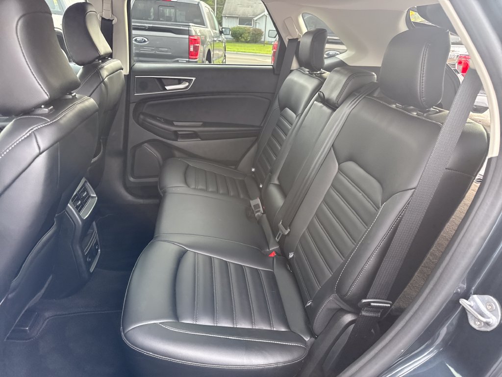 Used 2024 Ford Edge SEL w/ Convenience Package AWD/4WD image 17