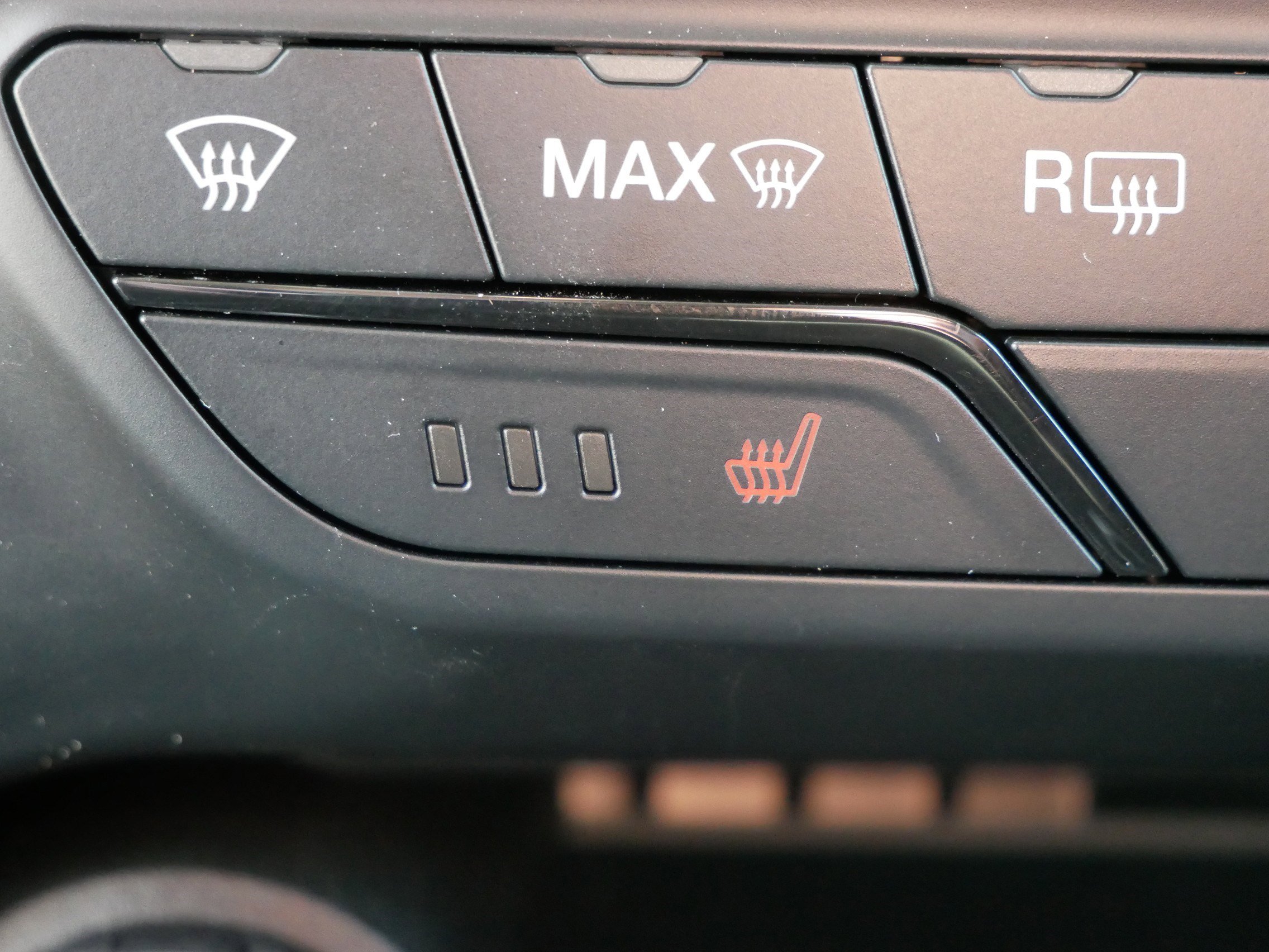 Used 2019 Ford Ranger Lariat w/ Equipment Group 501A Mid image 32