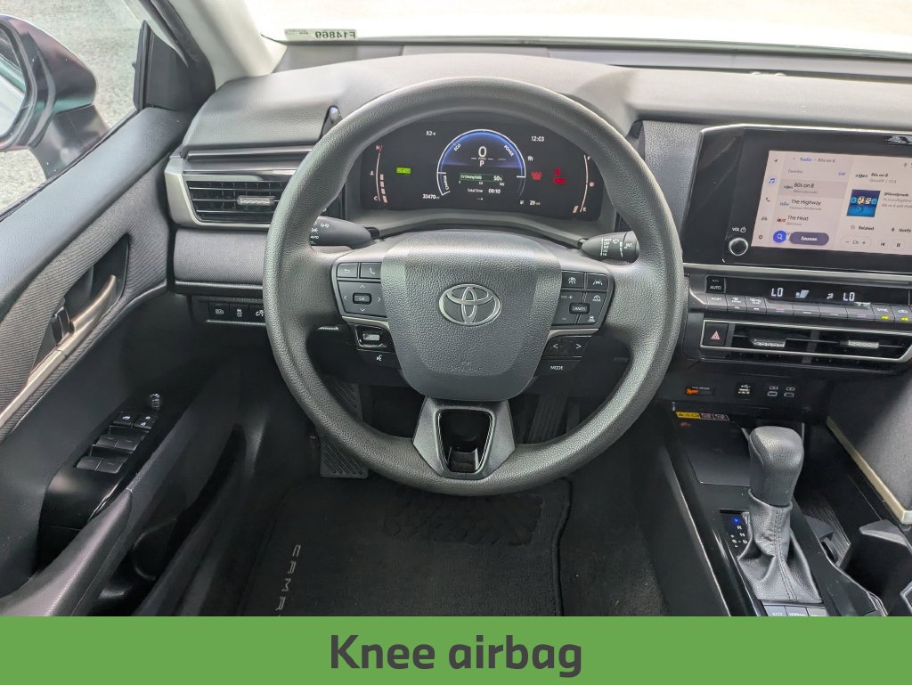 Used 2025 Toyota Camry LE FWD image 33