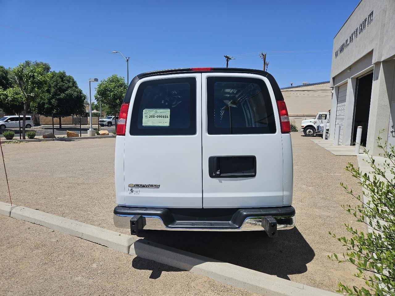Used 2024 Chevrolet Express 2500 w/ Driver Convenience Package RWD image 10