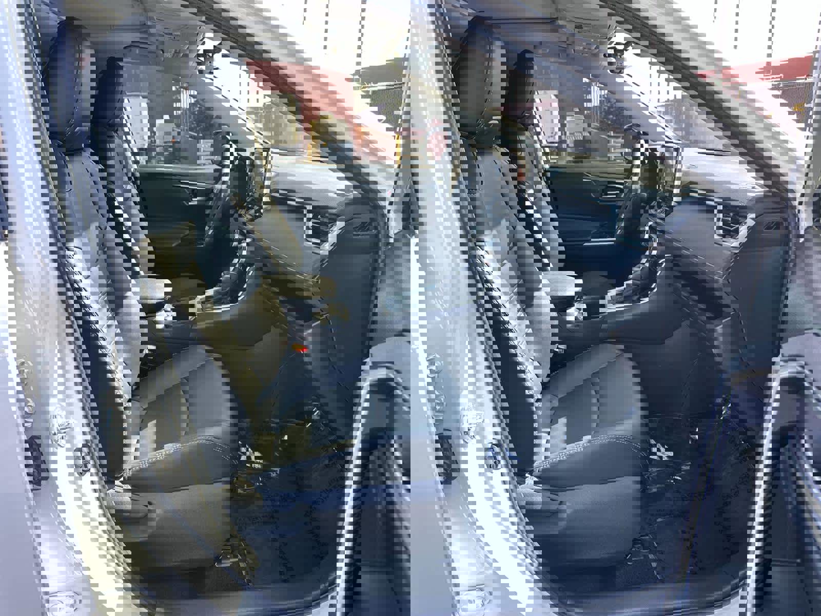 Used 2025 Toyota RAV4 XLE Premium image 14