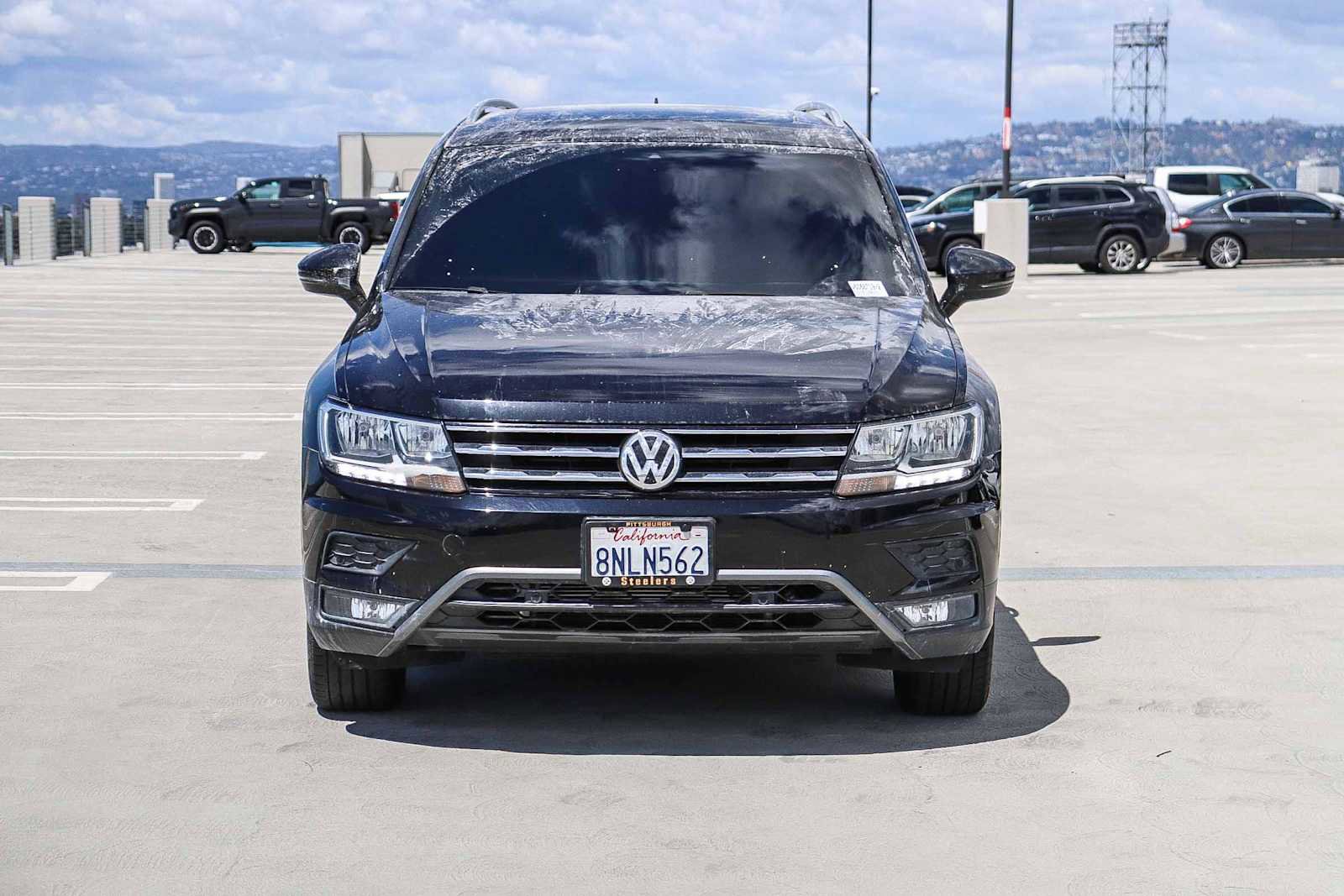 Used 2020 Volkswagen Tiguan SEL FWD image 2