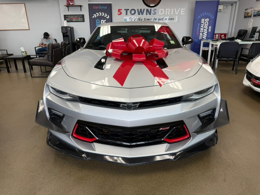 Used 2018 Chevrolet Camaro SS w/ Redline Edition RWD image 5