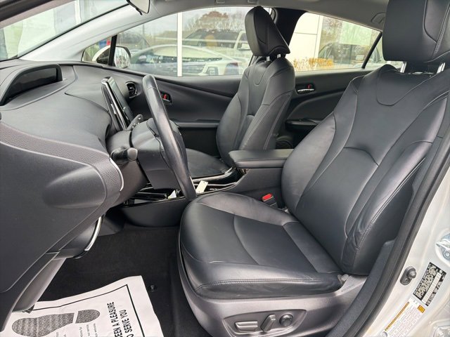 Used 2018 Toyota Prius Prime Premium image 11