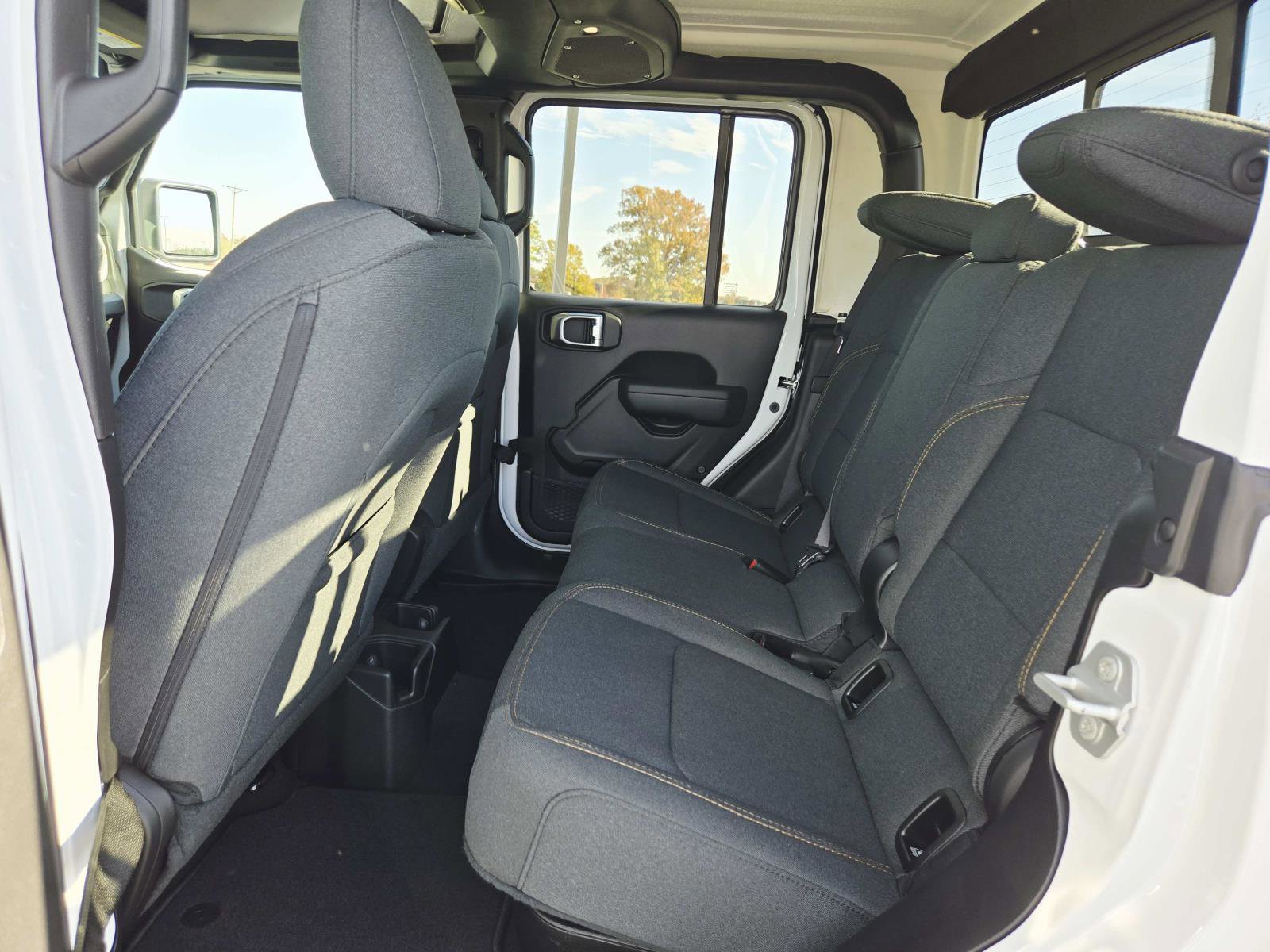 New 2026 Jeep Gladiator Sport AWD/4WD image 12