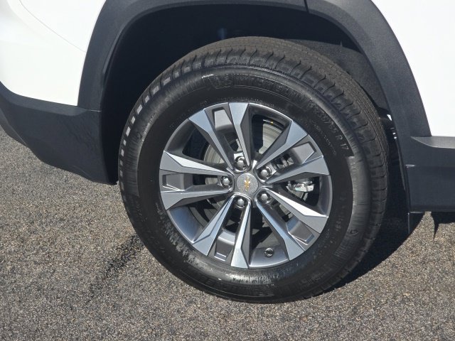 New 2027 Chevrolet Equinox LT w/ Convenience Package II AWD/4WD image 9
