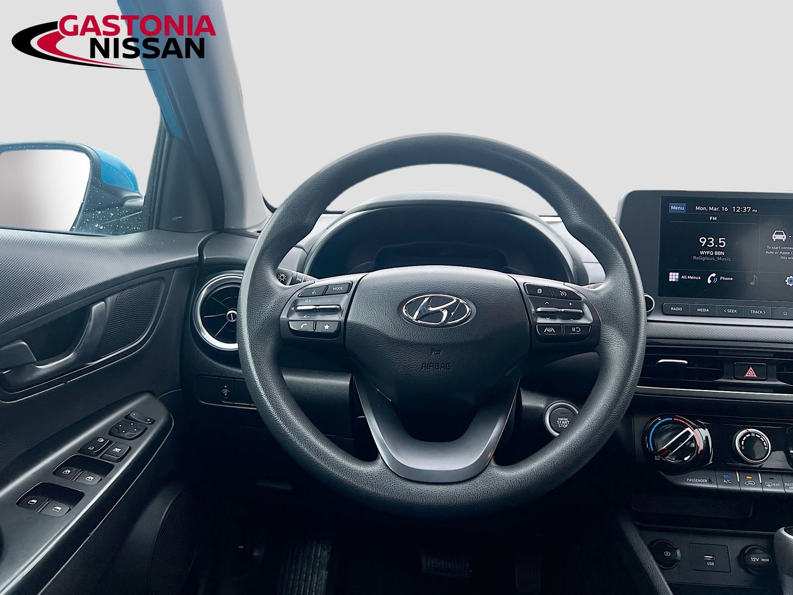 Used 2023 Hyundai Kona SEL image 29