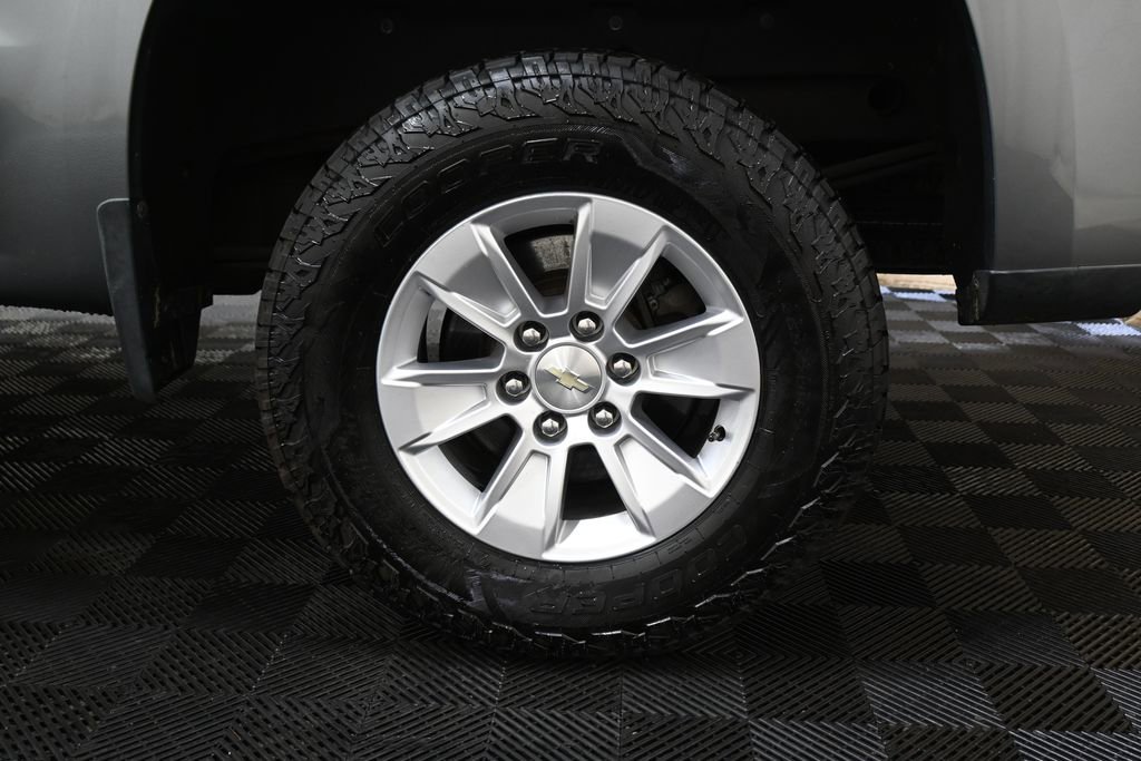 Used 2019 Chevrolet Silverado 1500 LT w/ Convenience Package image 40