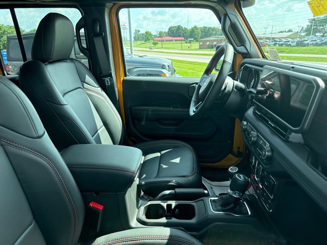 New 2026 Jeep Wrangler Unlimited Rubicon 392 w/ Quick Order Package 27X Moab AWD/4WD image 16
