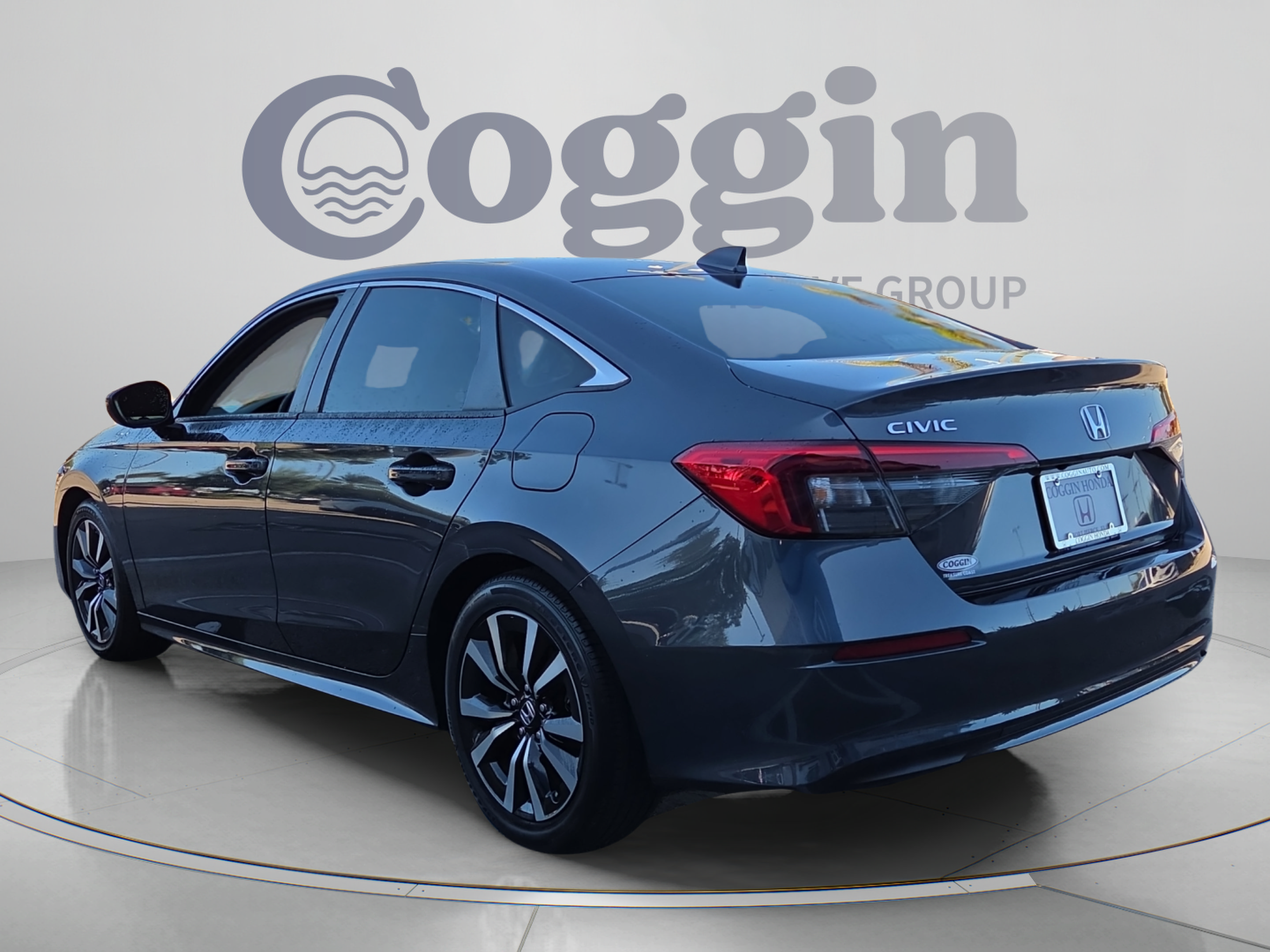 Certified 2024 Honda Civic EX image 3