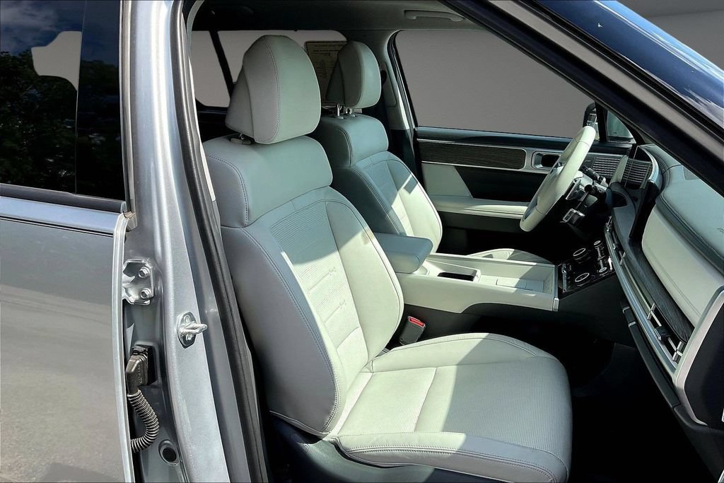 Used 2024 Hyundai Santa Fe Limited FWD image 33