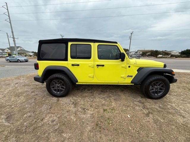 Used 2024 Jeep Wrangler Sport S image 8