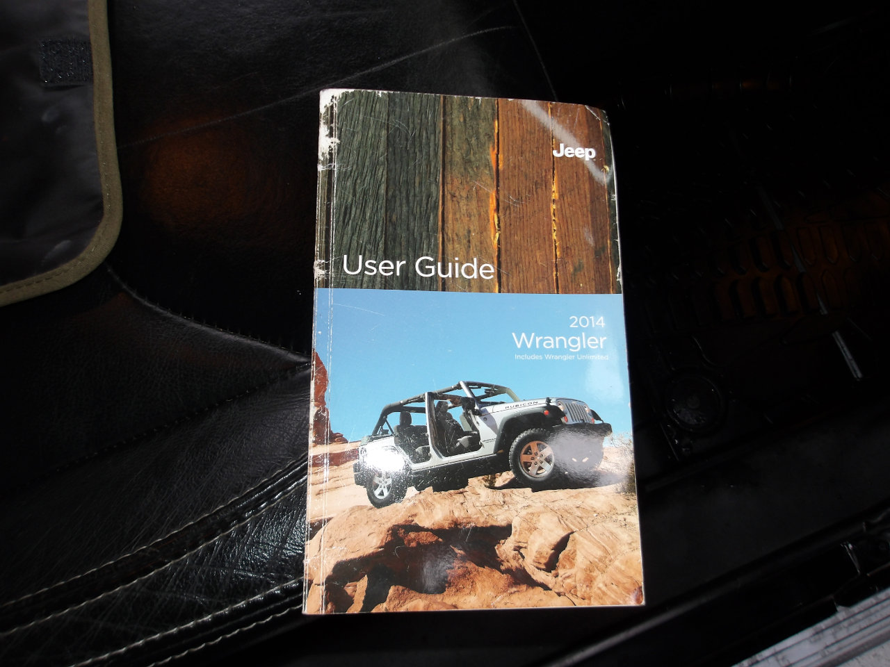 Used 2014 Jeep Wrangler Unlimited Rubicon image 24