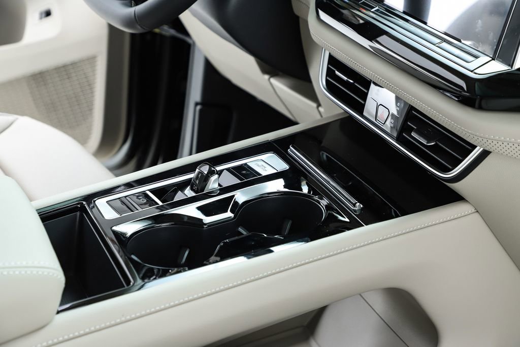 New 2026 Volkswagen Atlas SE image 74