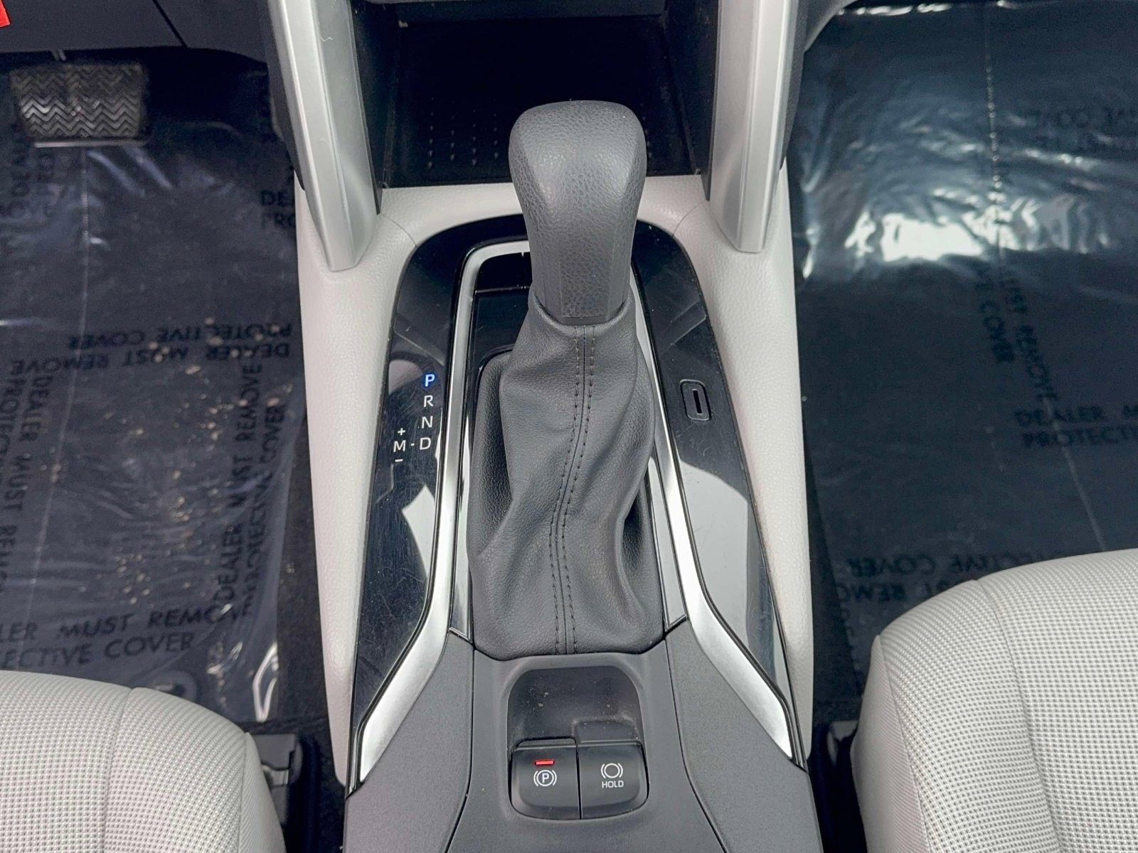 Used 2024 Toyota Corolla Cross L image 21