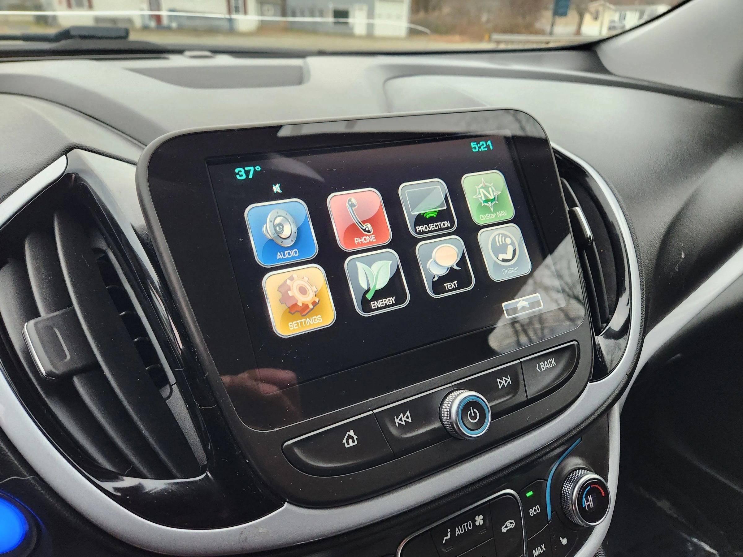 Used 2017 Chevrolet Volt LT w/ Comfort Package image 23