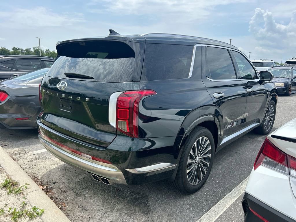 Used 2025 Hyundai Palisade Calligraphy FWD image 7