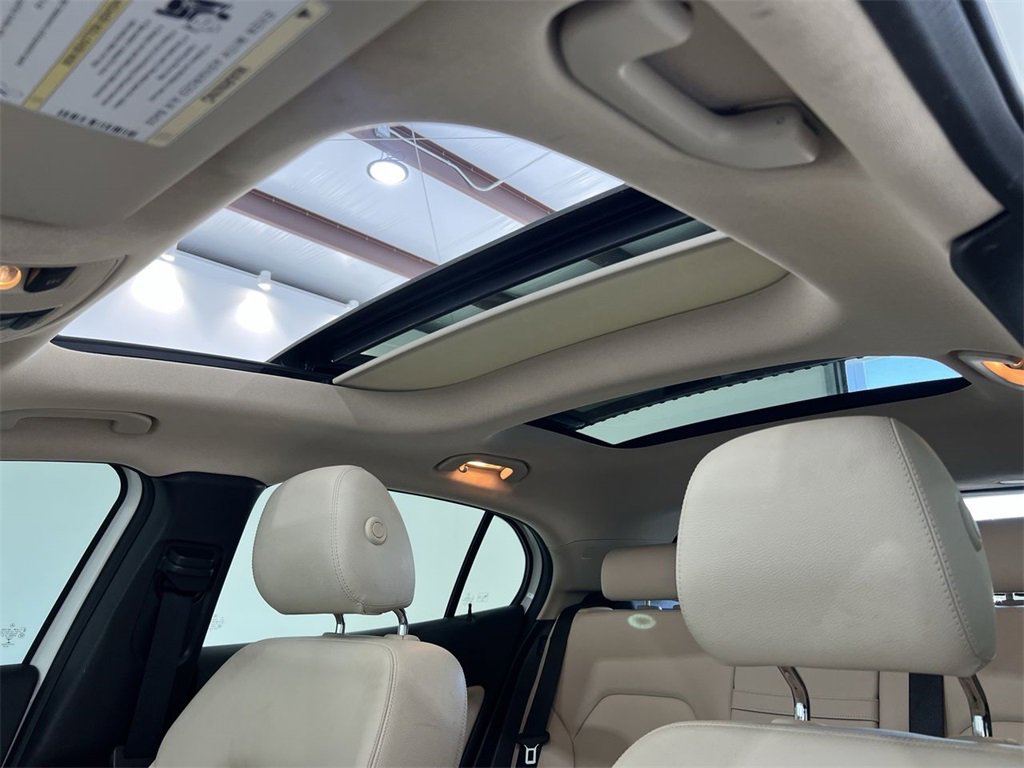 Used 2018 Mercedes-Benz GLA 250 image 18