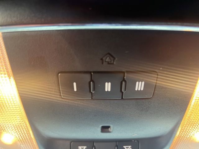 Used 2016 Chrysler 300 S image 33