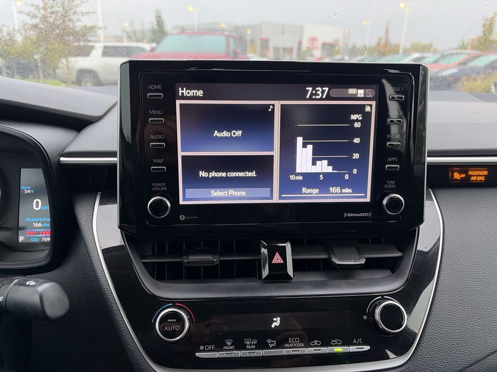 Used 2021 Toyota Corolla LE FWD image 25