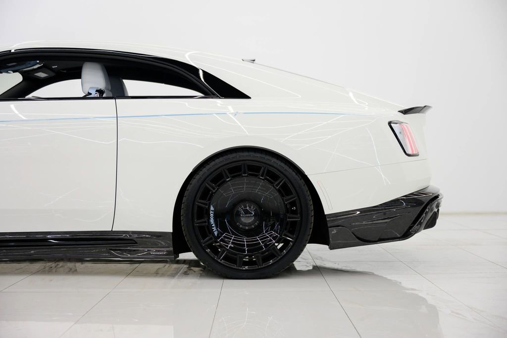 Used 2025 Rolls-Royce Spectre AWD/4WD image 20