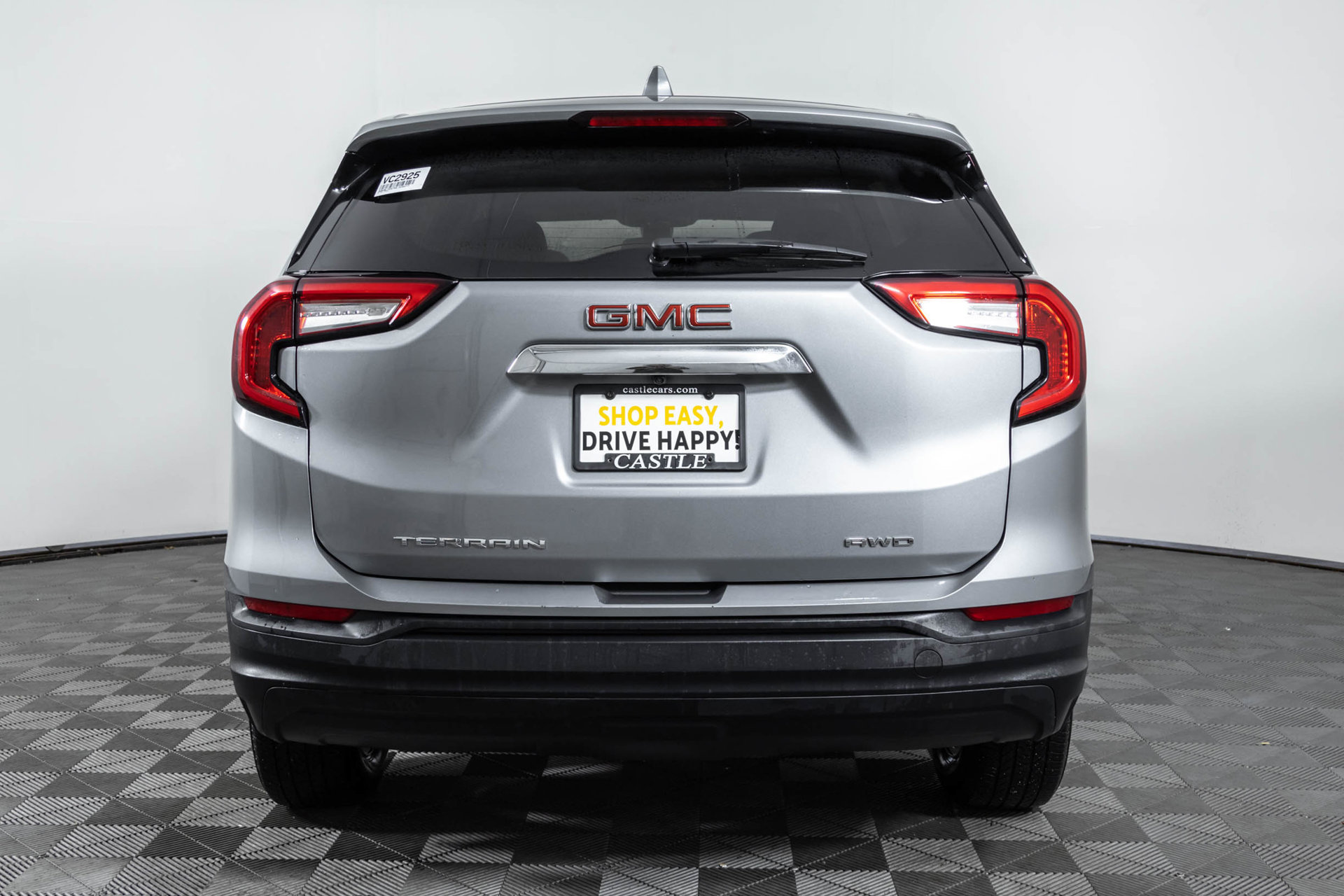 Used 2024 GMC Terrain SLE AWD/4WD image 15