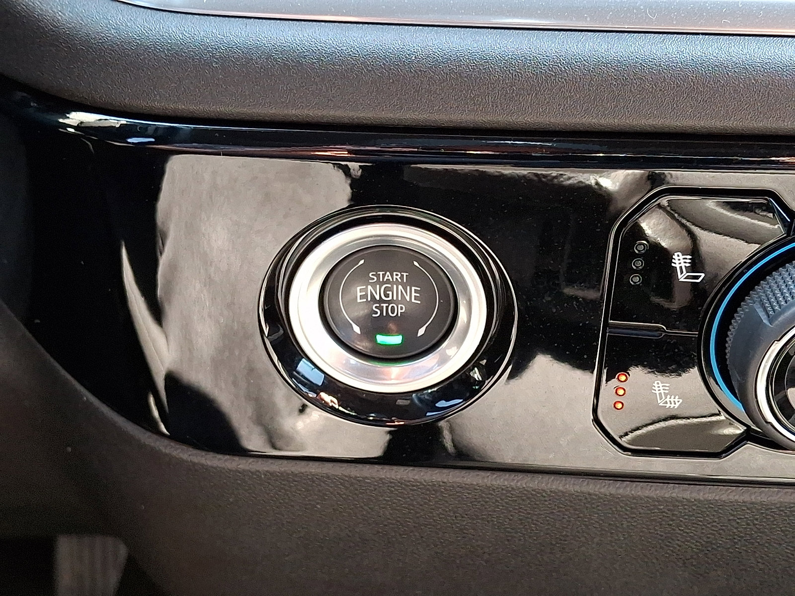 Used 2024 Chevrolet Silverado 1500 LT image 26