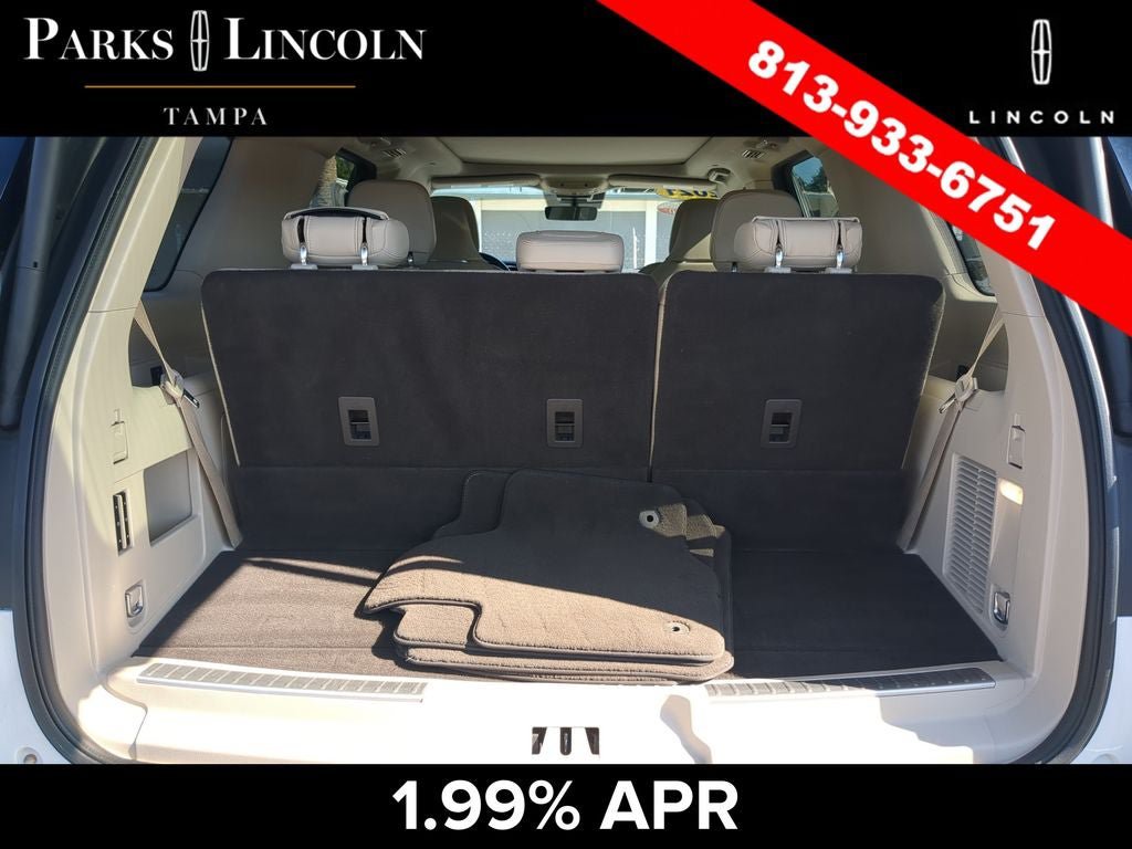 Certified 2021 Lincoln Navigator Reserve w/ Luxury Package AWD/4WD image 8