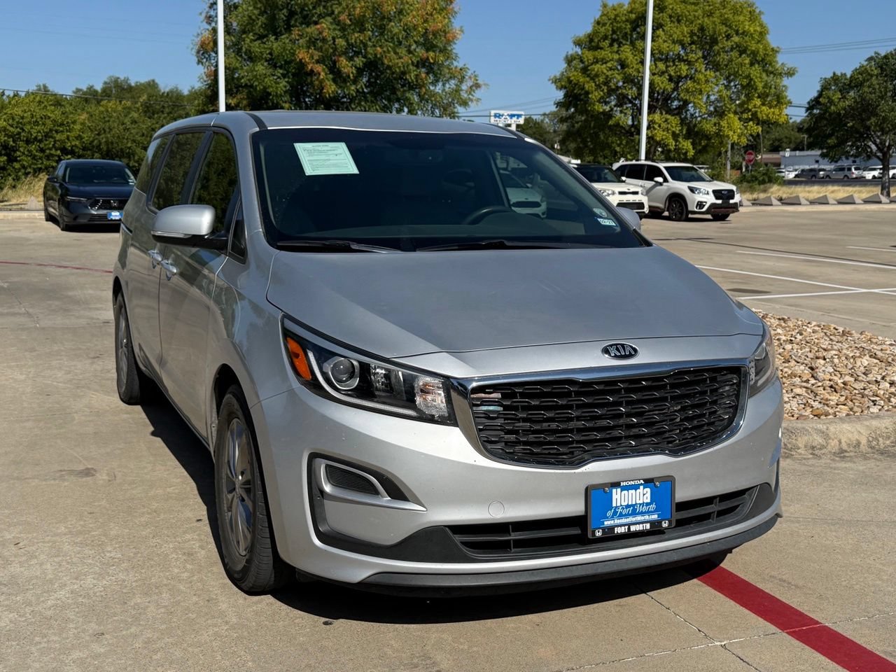 Used 2019 Kia Sedona LX FWD image 11