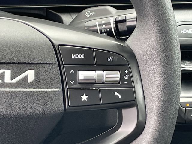 Used 2025 Kia K4 FWD image 13