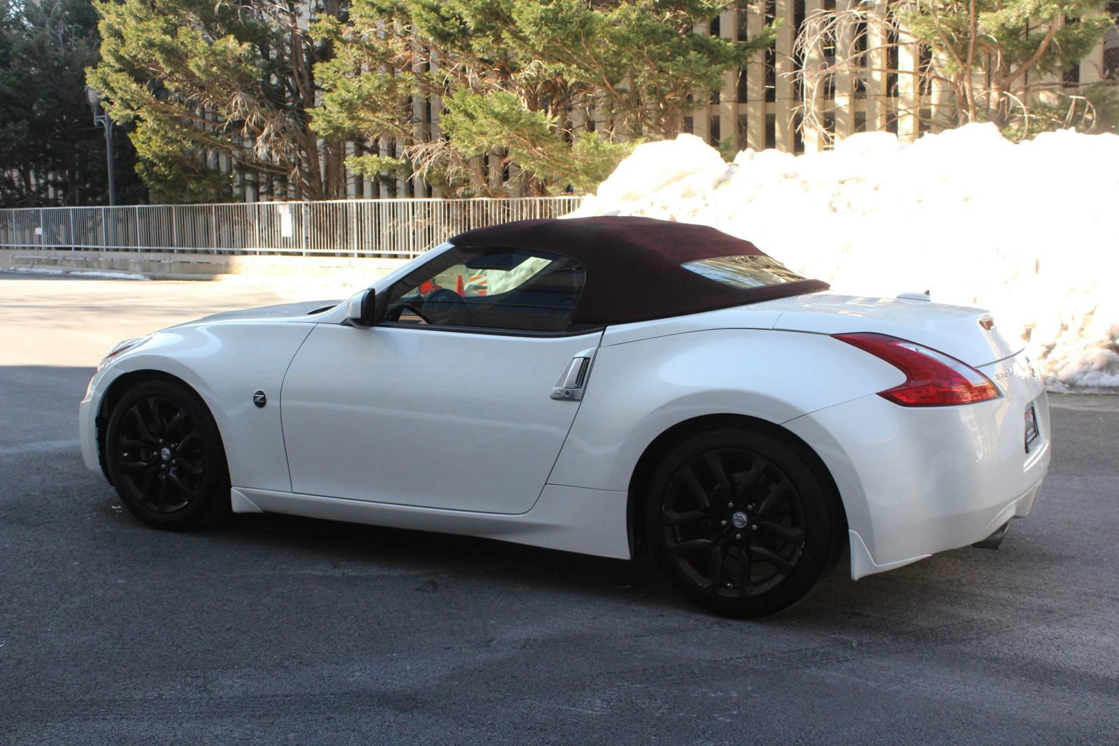 Used 2014 Nissan 370Z Touring RWD image 8