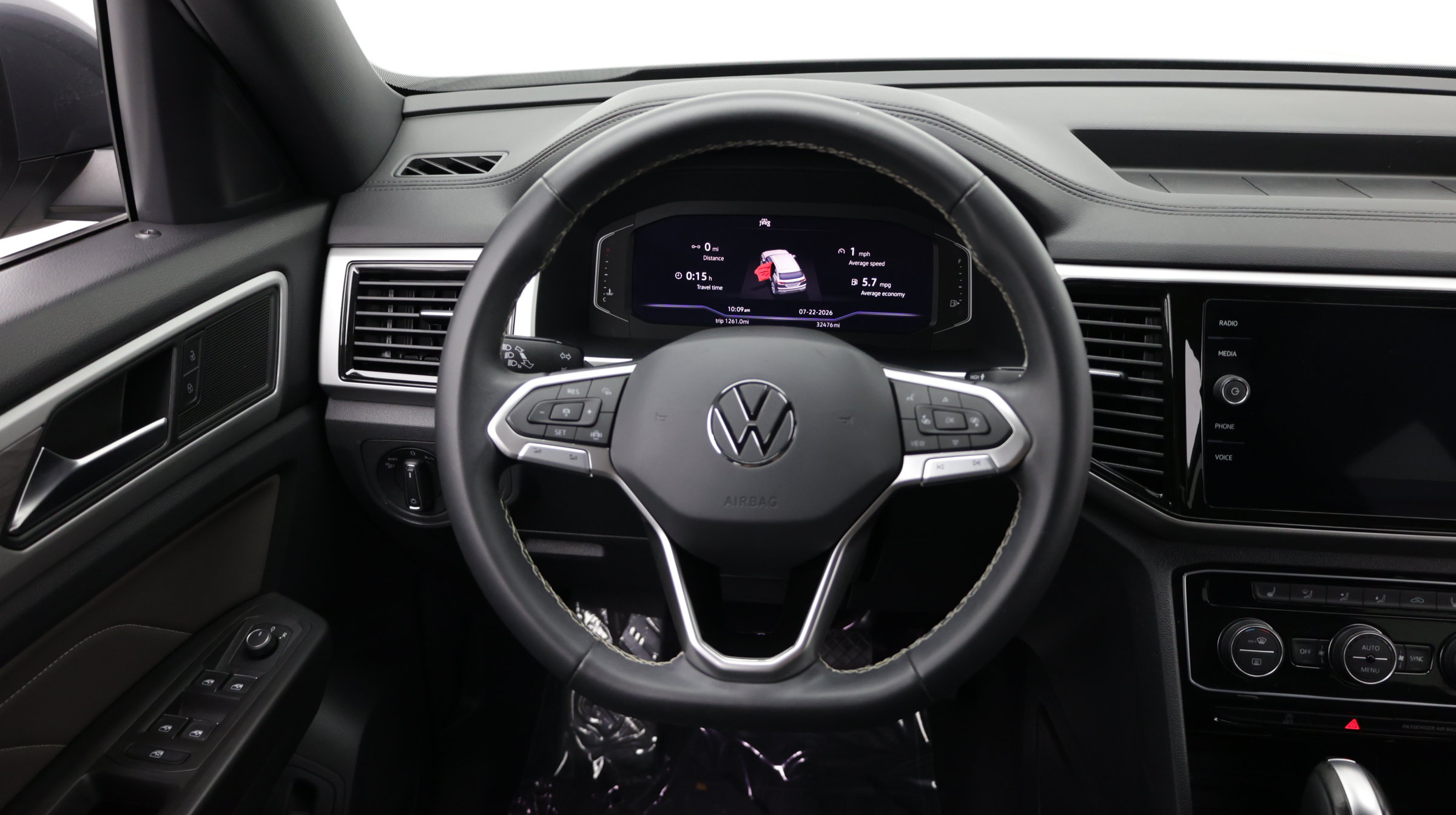 Used 2023 Volkswagen Atlas Cross Sport SE FWD image 25