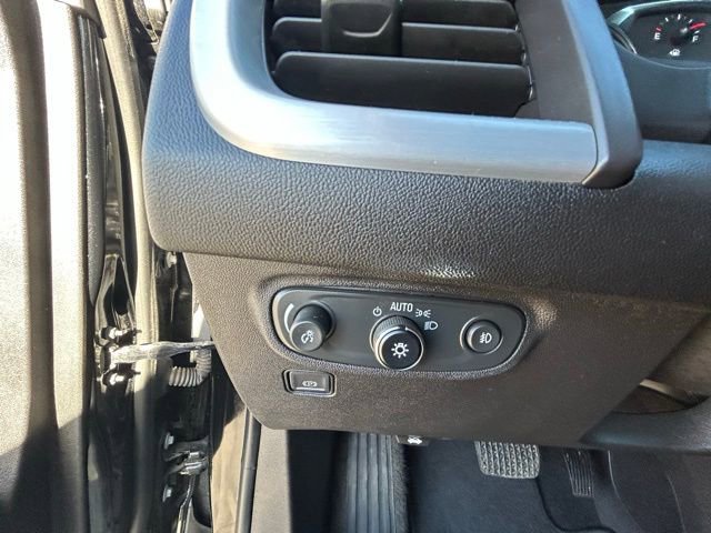 Used 2024 GMC Terrain SLT image 14