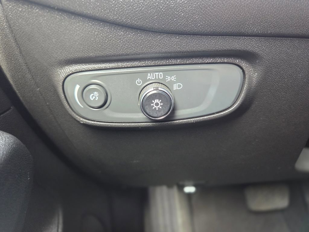 Used 2019 Chevrolet Equinox LT image 26