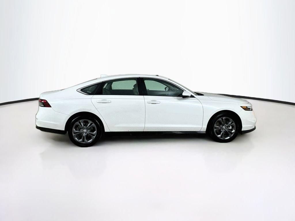 Used 2023 Honda Accord EX-L image 8