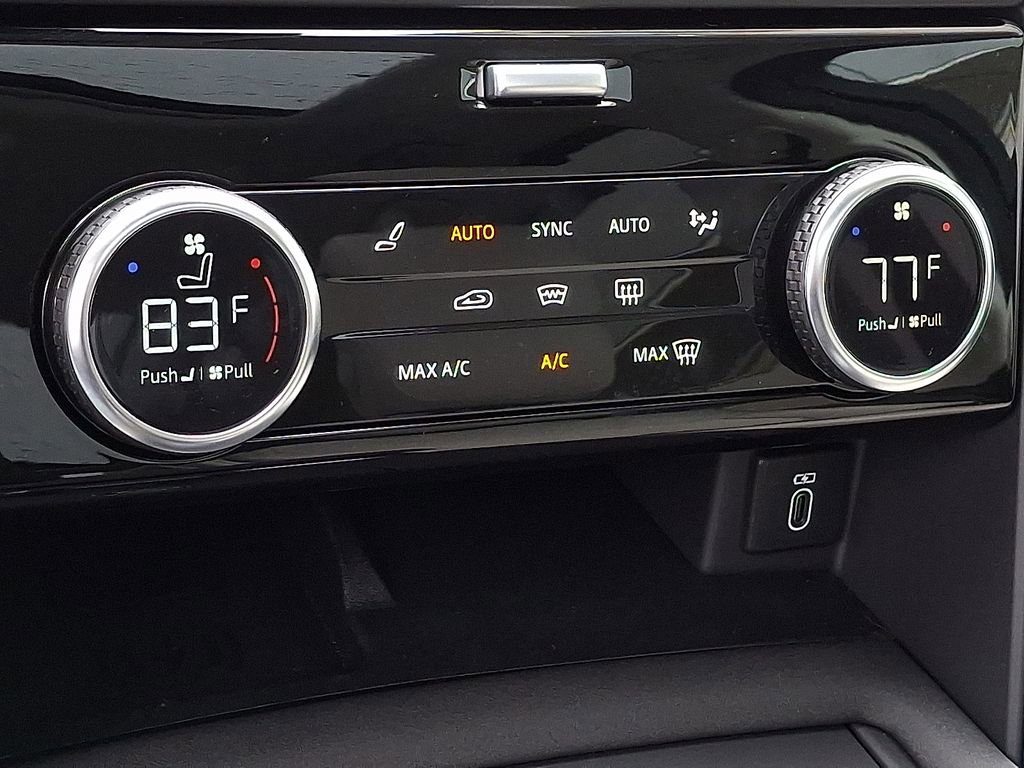 New 2026 Land Rover Discovery S image 15