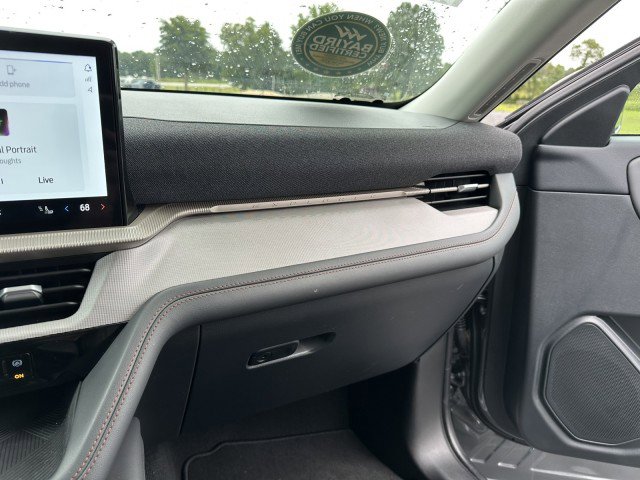 Used 2025 Ford Explorer Active w/ Active Comfort Package image 22