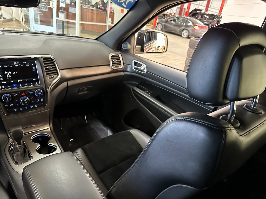Certified 2018 Jeep Grand Cherokee Altitude image 13