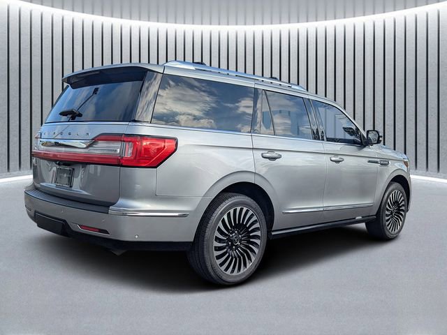 Used 2021 Lincoln Navigator Black Label w/ Cargo Convenience Package image 3