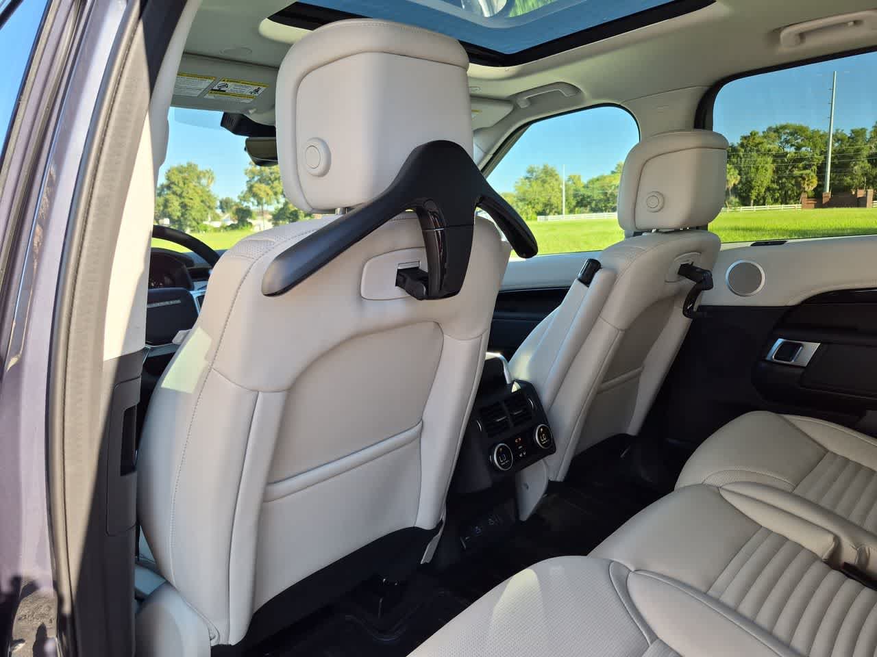 New 2026 Land Rover Discovery S AWD/4WD image 19