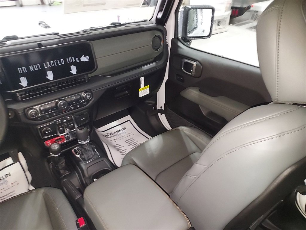 New 2026 Jeep Gladiator Mojave image 11