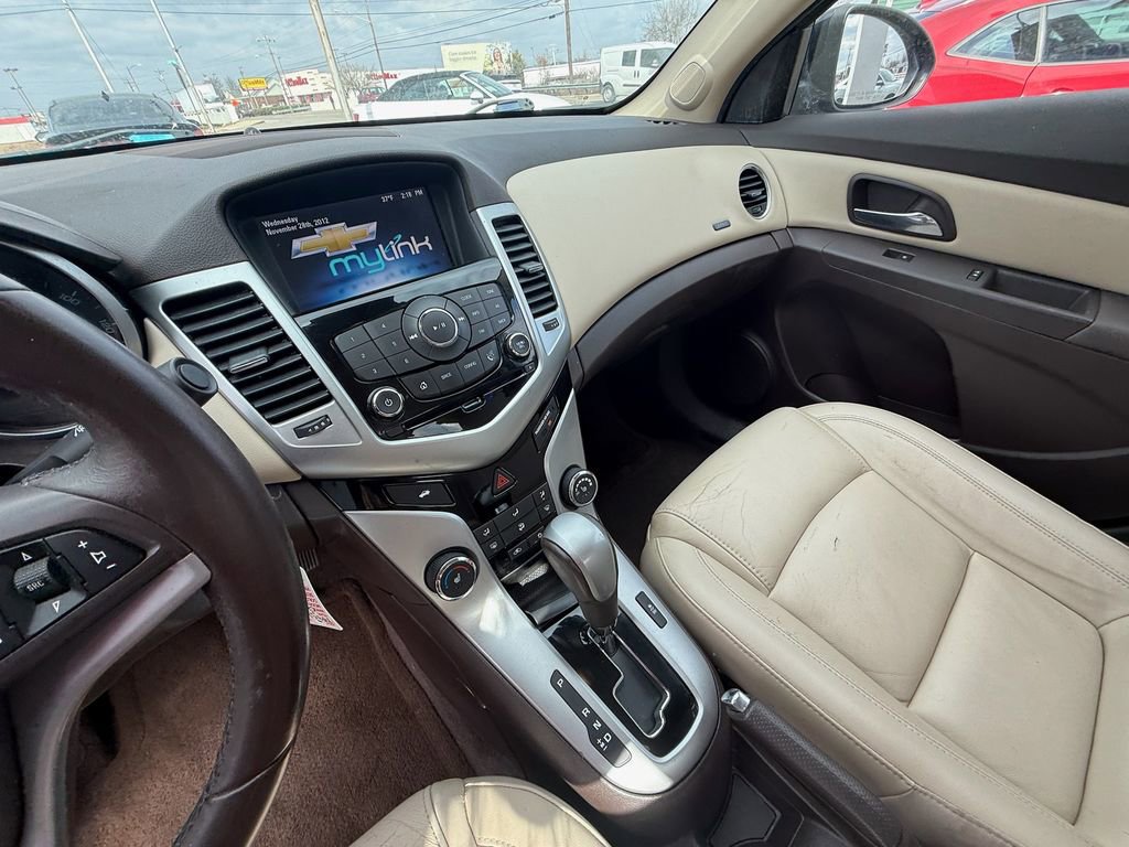 Used 2015 Chevrolet Cruze LT image 14