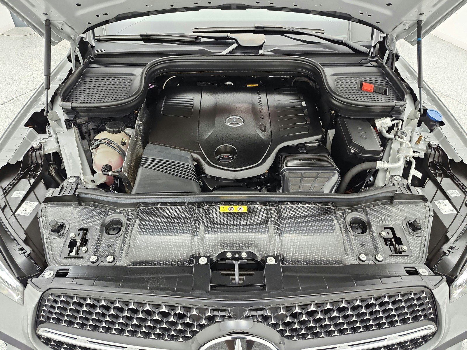 Used 2024 Mercedes-Benz GLE 450 4MATIC image 16