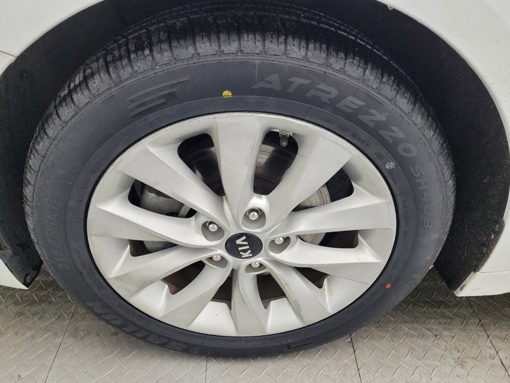 Used 2017 Kia Optima LX w/ Option Group 014 image 31