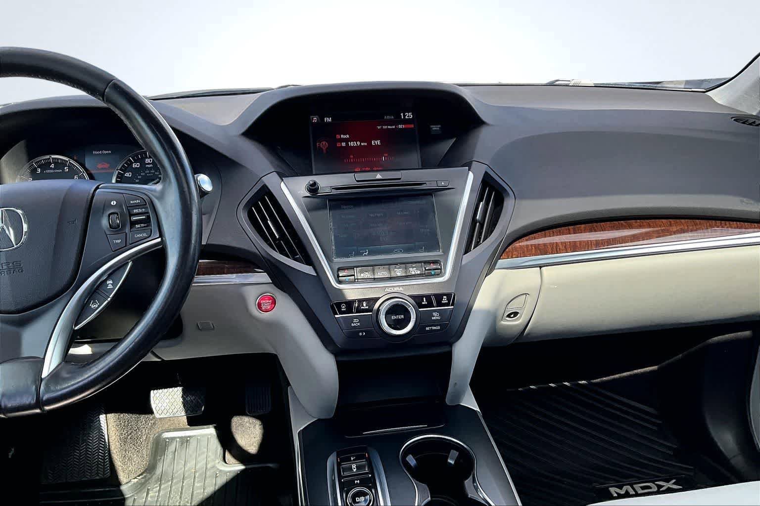 Used 2017 Acura MDX SH-AWD w/ Technology Package image 16
