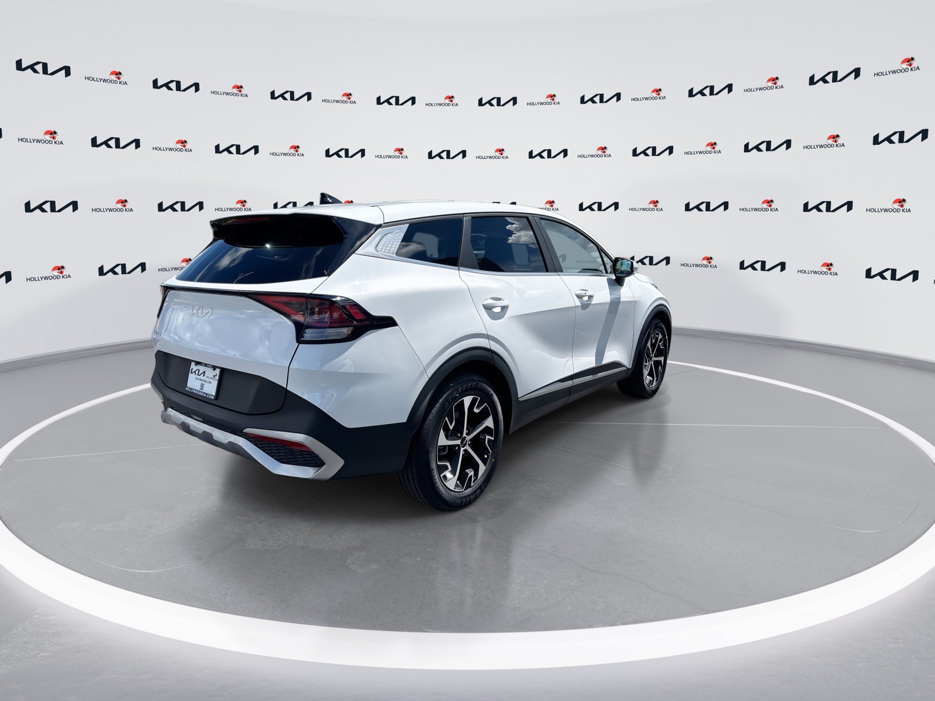 Certified 2024 Kia Sportage EX FWD image 8