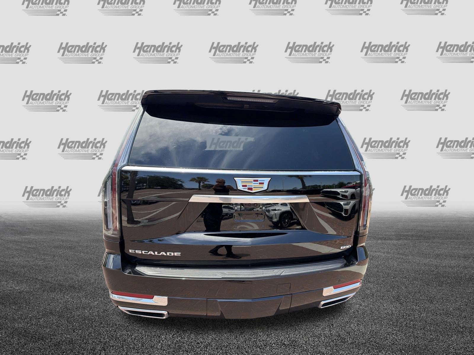 Used 2025 Cadillac Escalade Premium Luxury w/ Touring Package AWD/4WD image 9