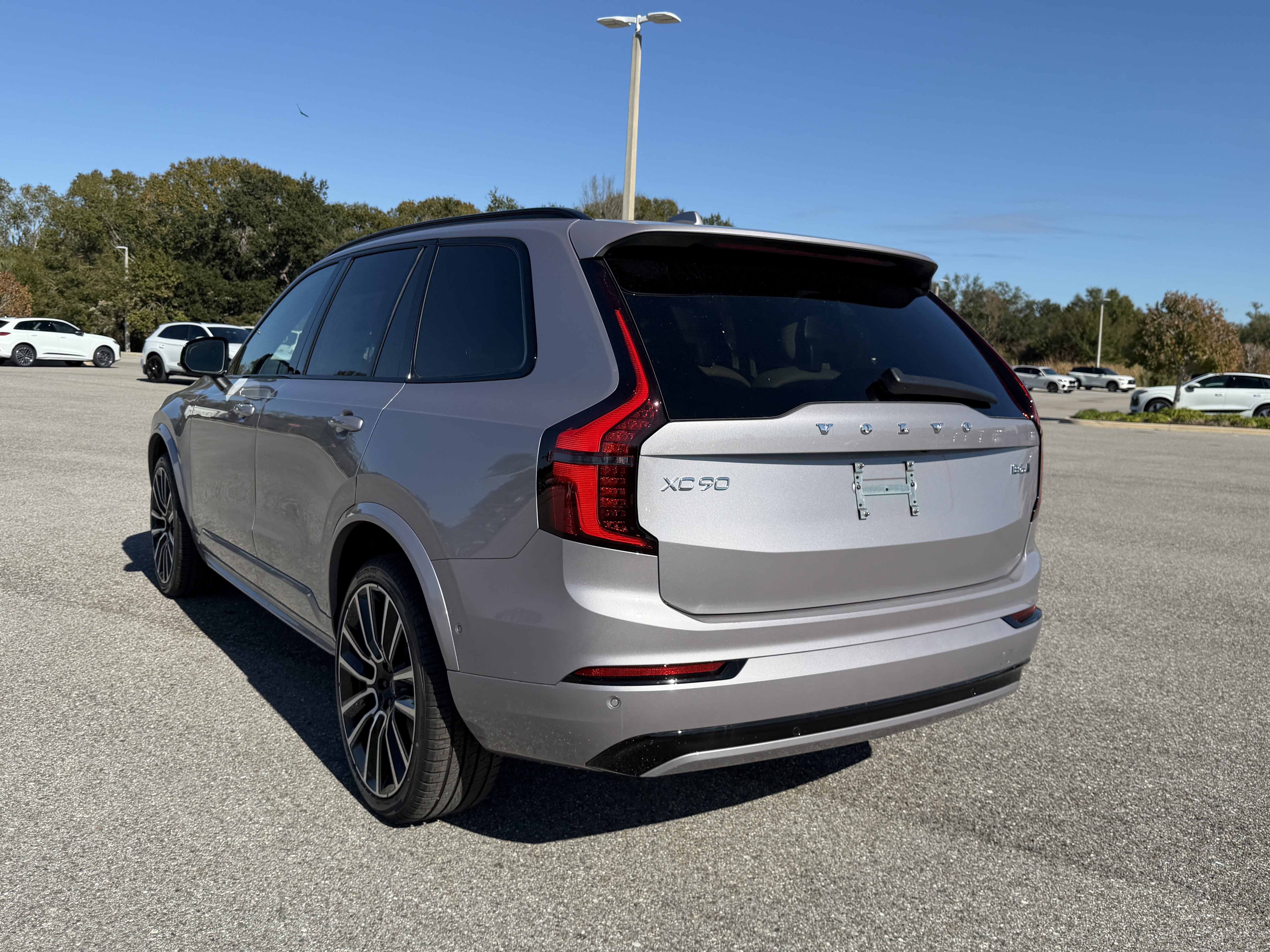 New 2026 Volvo XC90 B6 Ultra w/ Lounge Package image 5