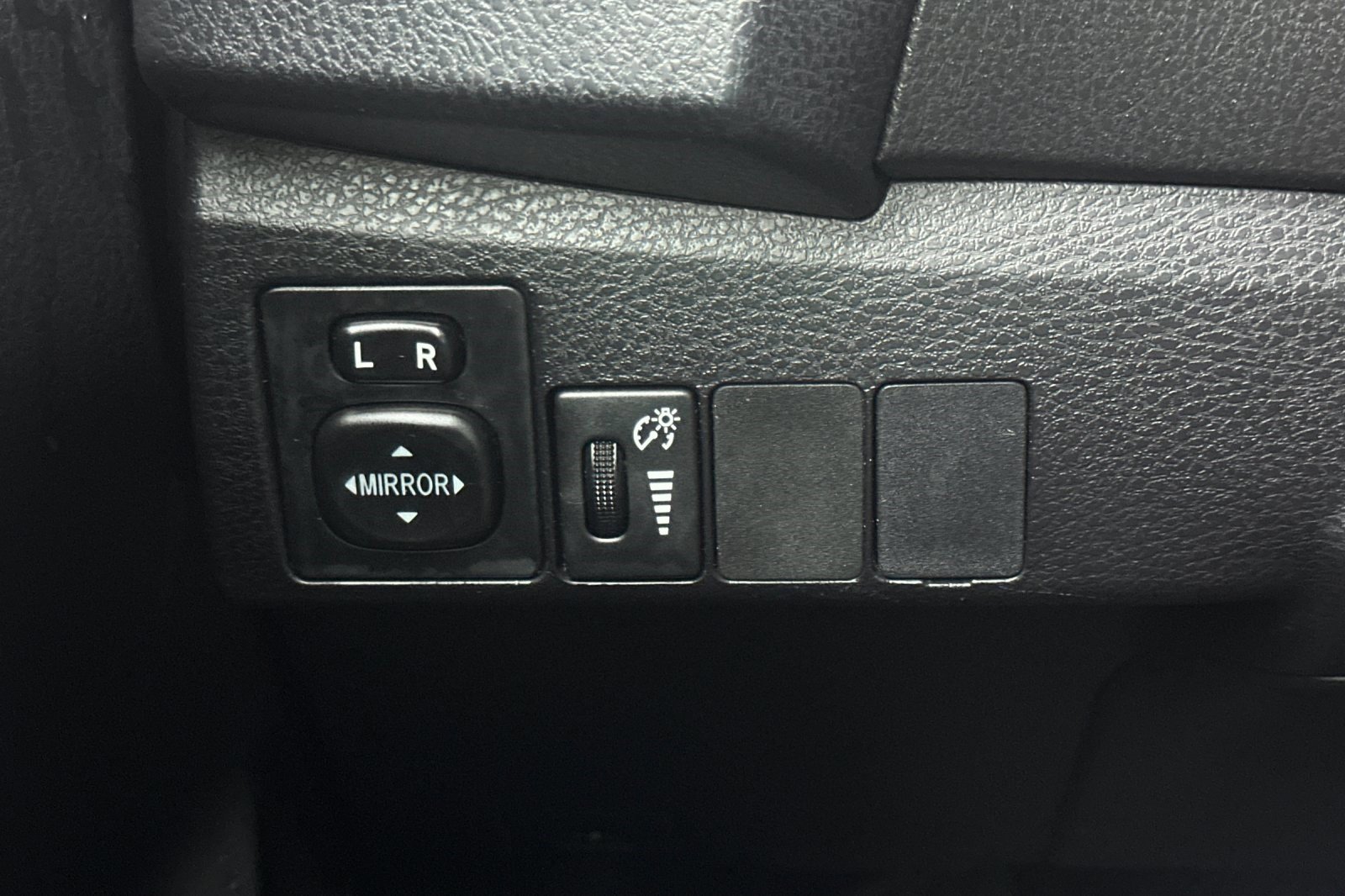 Used 2014 Toyota Corolla S w/ Driver Convenience Package image 34